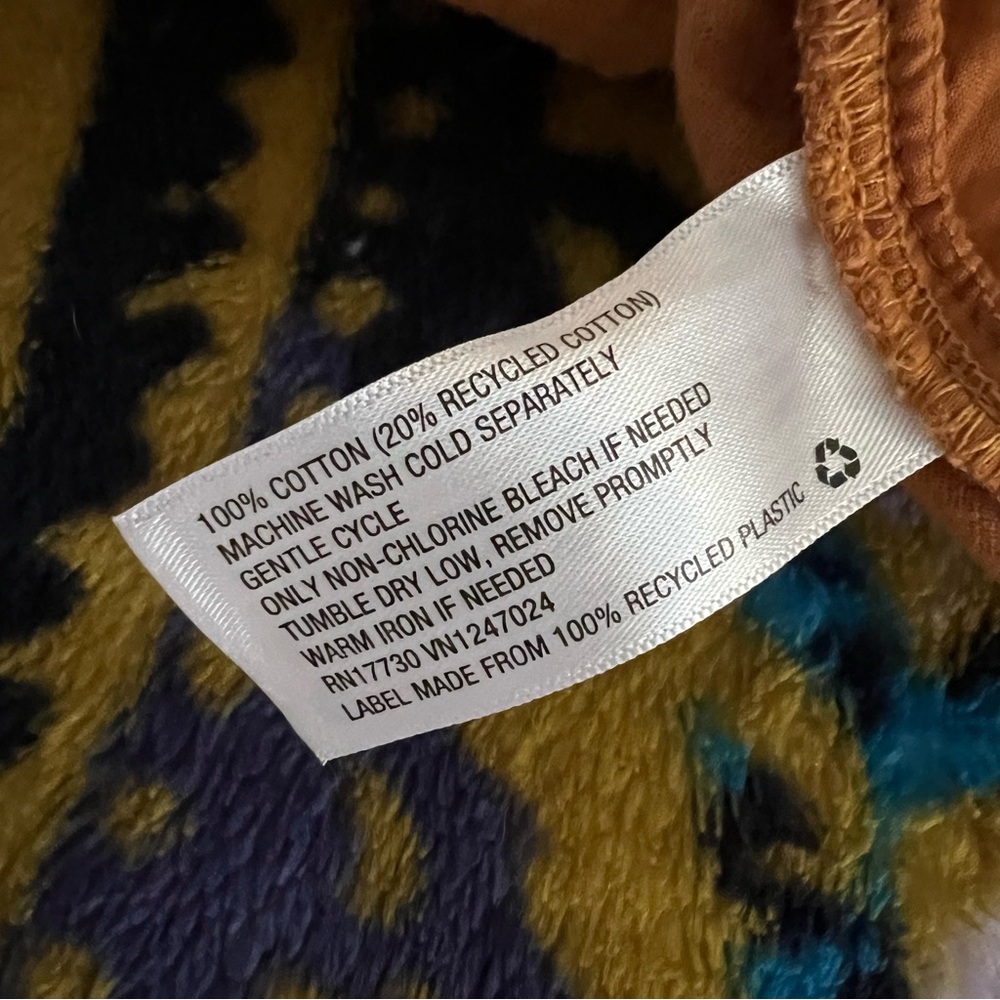 Universal Thread Linen Set - Picture 10 of 10